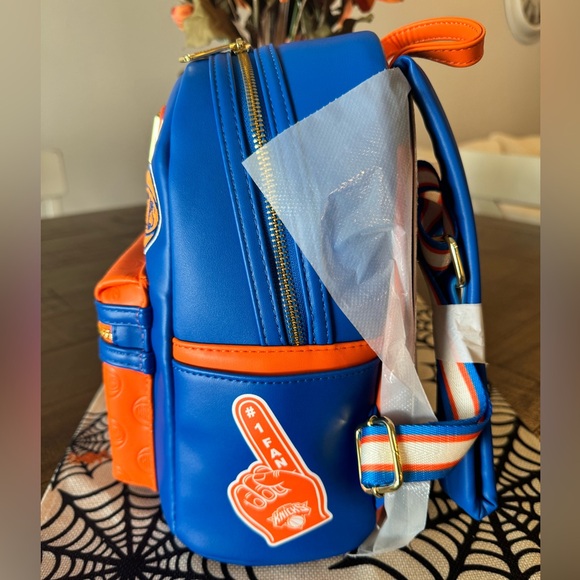 NBA New York Knicks Patch Icons Mini Backpack - Picture 4 of 4